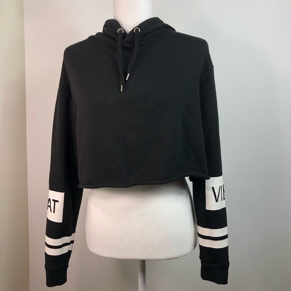 H&M Black Crop Hoodie Size Small Great Vibes
